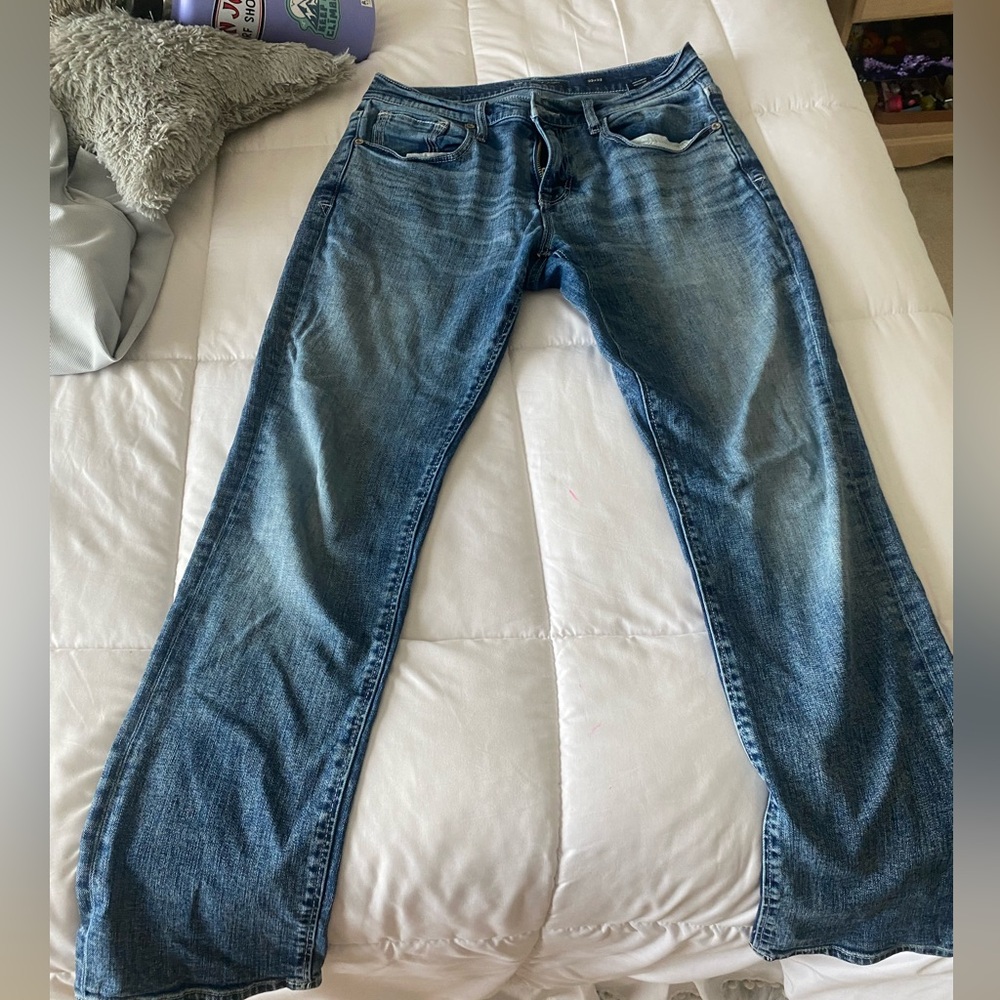 BKE men’s straight jeans 33x32 in good condition!